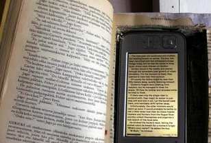 Boek en e-reader.JPG